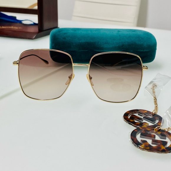 NWT Gucci Gold Gg1031s - 003 Chain CharmSunglasses - Picture 6 of 16